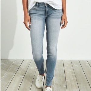 Hollister skinny jeans